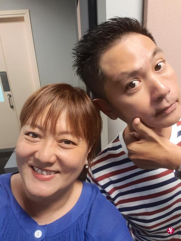 周初明和丽梅是老友鬼鬼。(图:丽梅提供) 周初明和丽梅是老友鬼鬼。(图:丽梅提供)