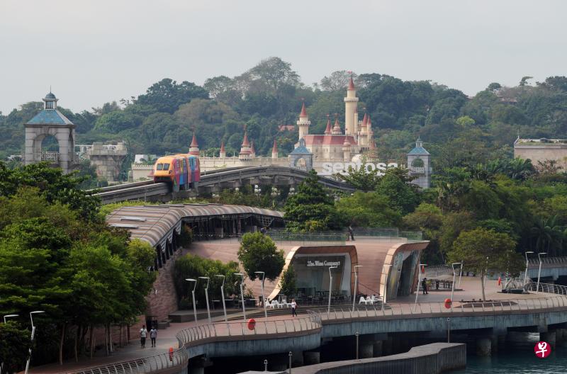 旅游业若要继续成为我国经济的重要增长点,还应进行长远规划,拟定可实施步骤。(档案照) 旅游业若要继续成为我国经济的重要增长点,还应进行长远规划,拟定可实施步骤。(档案照)