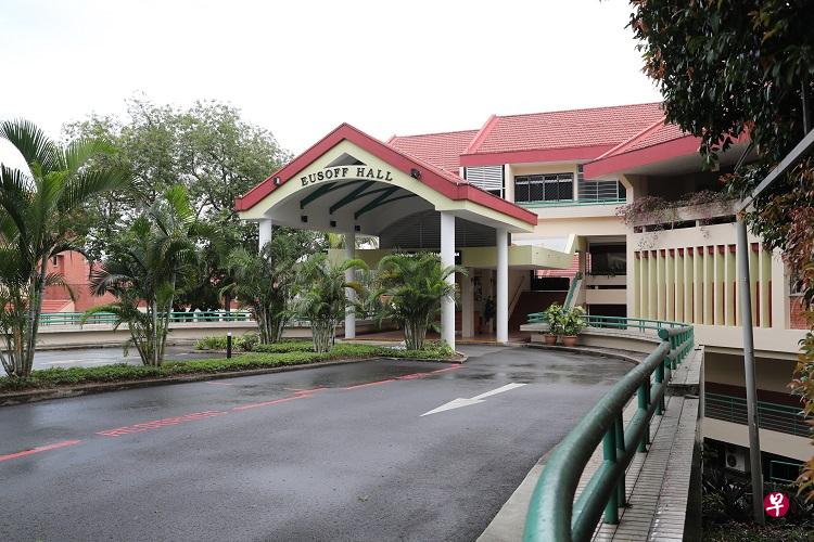 马芸是在尤索夫宿舍洗澡时被23岁男学生偷拍。(档案照) 马芸是在尤索夫宿舍洗澡时被23岁男学生偷拍。(档案照)