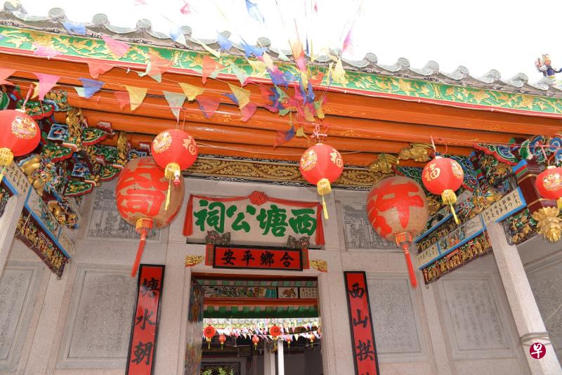 除了供奉和祭祀祖先外,祠堂还是商议家族众多事物和族长行使家族大权的场所。图为许家在潮安林泉乡的祠堂。(受访者提供) 除了供奉和祭祀祖先外,祠堂还是商议家族众多事物和族长行使家族大权的场所。图为许家在潮安林泉乡的祠堂。(受访者提供)