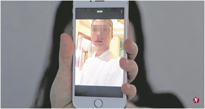 彭小姐出示男子照片,指与男子交往一个月后,才知道对方已婚。(陈渊庄摄) 彭小姐出示男子照片,指与男子交往一个月后,才知道对方已婚。(陈渊庄摄)