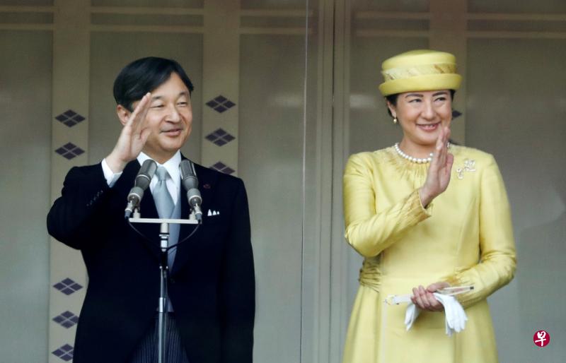日本新皇德仁和新后雅子。(路透社) 日本新皇德仁和新后雅子。(路透社)