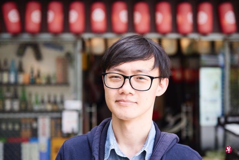 李欣立的插画常带人穿越狮城的时空。 李欣立的插画常带人穿越狮城的时空。