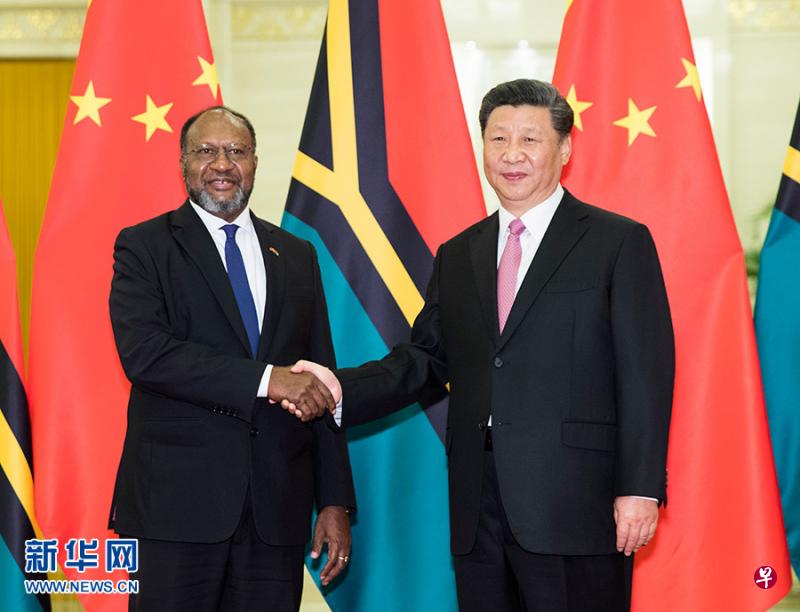 中国国家主席习近平会见访华的太平洋岛国瓦努阿图总理萨尔维。(中国新闻社) 中国国家主席习近平会见访华的太平洋岛国瓦努阿图总理萨尔维。(中国新闻社)