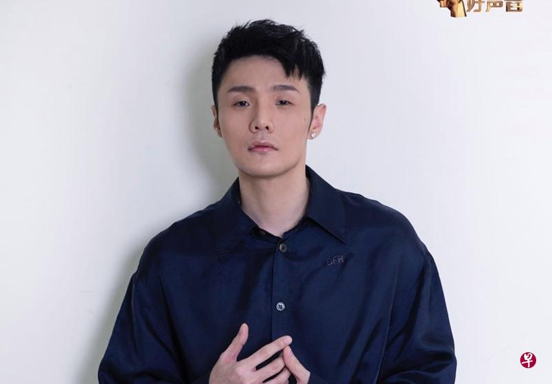 李荣浩加盟成为《中国好声音》最年轻导师。(新电信电视提供) 李荣浩加盟成为《中国好声音》最年轻导师。(新电信电视提供)