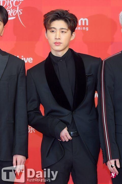 iKON队长B.I因染毒宣布退团。(互联网) iKON队长B.I因染毒宣布退团。(互联网)