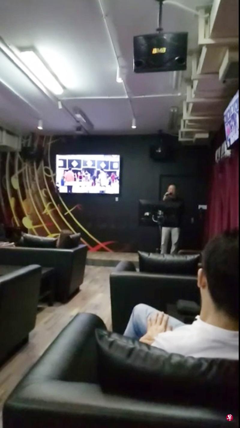 卡拉OK设施内装修得美轮美奂,居民认为没有每天开放很可惜。(受访者提供) 卡拉OK设施内装修得美轮美奂,居民认为没有每天开放很可惜。(受访者提供)