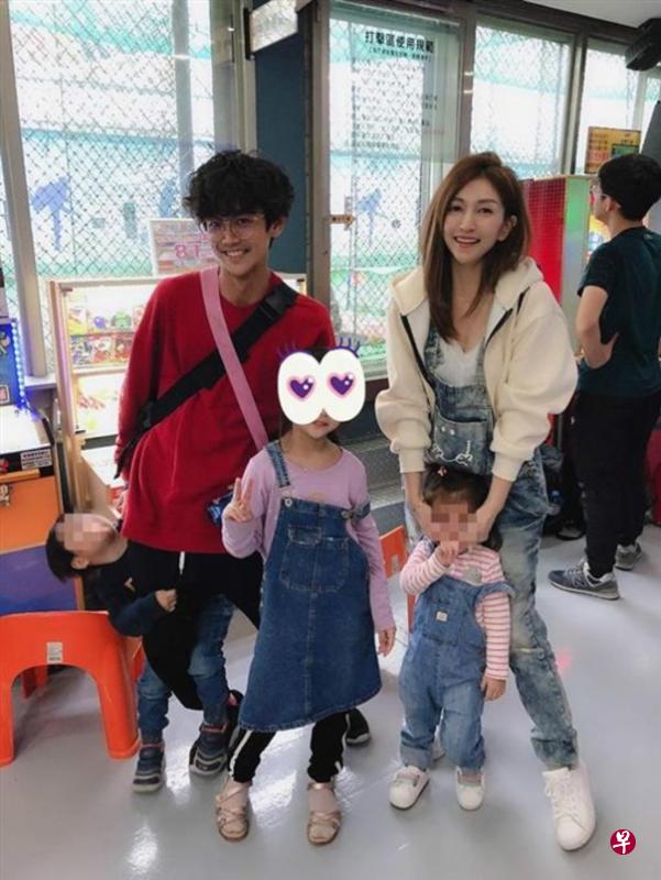 阿翔的老婆Grace(右)为了小孩选择原谅。(互联网) 阿翔的老婆Grace(右)为了小孩选择原谅。(互联网)