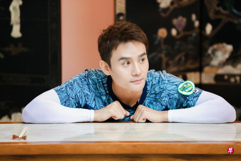 在多位“领航员”中,王凯自认是“背景音乐担当”。(图/互联网) 在多位“领航员”中,王凯自认是“背景音乐担当”。(图/互联网)