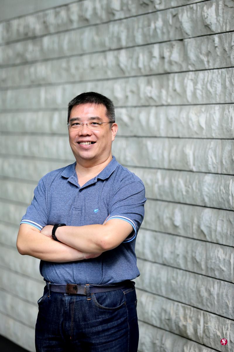 莫缕勇是本地历史地图研究员。(严宣融摄) 莫缕勇是本地历史地图研究员。(严宣融摄)