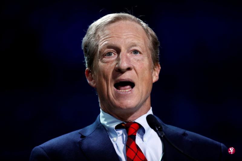 62岁的斯泰尔总资产达16亿美元,他是著名投资人、慈善家、社会活动家,也是民主党的重要“赞助人”,并在2018年中期选举中赞助民主党人超过1亿美元。(路透社) 62岁的斯泰尔总资产达16亿美元,他是著名投资人、慈善家、社会活动家,也是民主党的重要“赞助人”,并在2018年中期选举中赞助民主党人超过1亿美元。(路透社)