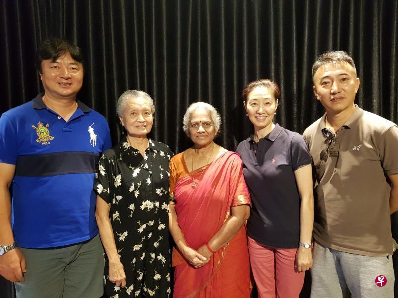 (左起)周雷、吴丽娟、善达·巴斯卡、丁红、白映文是万黛兰国际艺术节的主委。 (左起)周雷、吴丽娟、善达·巴斯卡、丁红、白映文是万黛兰国际艺术节的主委。