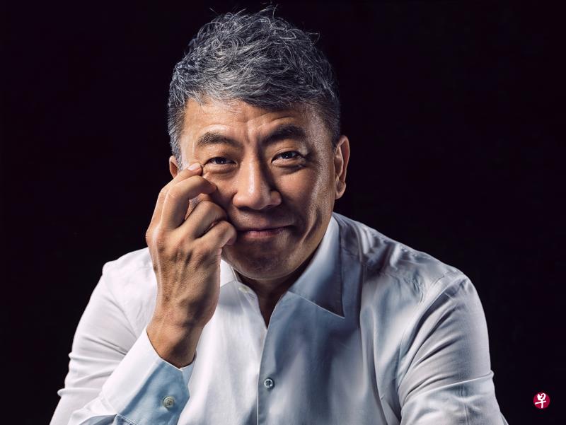陈耀福的广告人生,从他离开企业成立自己的工作室开始,来到了另一个新阶段。 陈耀福的广告人生,从他离开企业成立自己的工作室开始,来到了另一个新阶段。