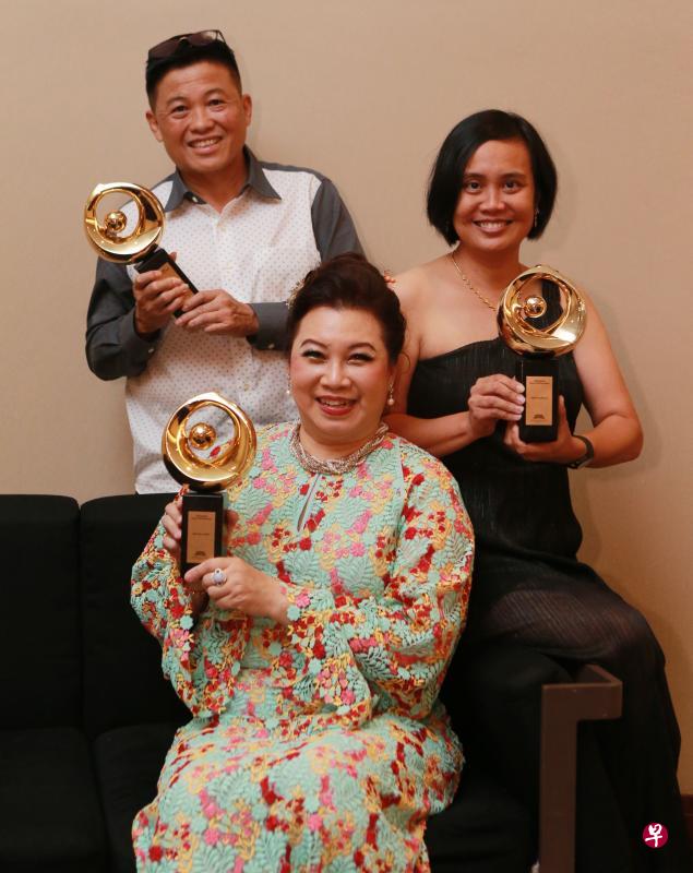 “艺术赞助荣誉奖”得主曾国和(左起)、陈丽萍与李佩銮多年来坚持扶持本地艺术团体。(唐家鸿摄) “艺术赞助荣誉奖”得主曾国和(左起)、陈丽萍与李佩銮多年来坚持扶持本地艺术团体。(唐家鸿摄)