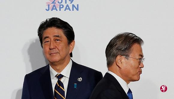 安倍仿效特朗普对韩国“极限施压”。(档案照) 安倍仿效特朗普对韩国“极限施压”。(档案照)