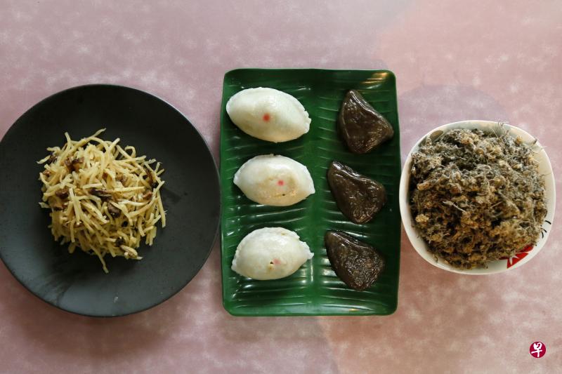 老婶阿嬷潮州粿的笋粿（左）和鼠壳粿。（档案照）