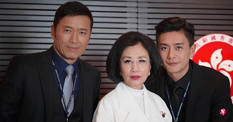 汪明荃在苗侨伟和黄宗泽主演的《飞虎之雷霆极战》客串演香港特首。(互联网) 汪明荃在苗侨伟和黄宗泽主演的《飞虎之雷霆极战》客串演香港特首。(互联网)