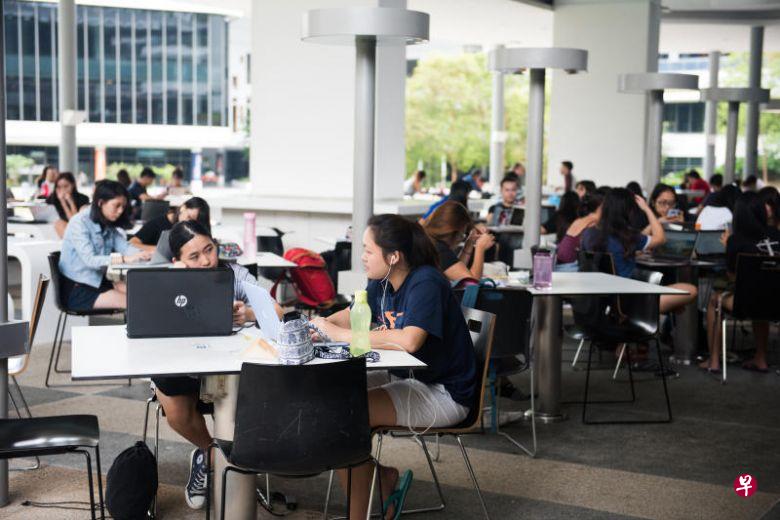 政府每年拨款约1亿3000万元充作国际学生的奖学金,相等于教育部年度总预算的约1%。(档案照) 政府每年拨款约1亿3000万元充作国际学生的奖学金,相等于教育部年度总预算的约1%。(档案照)
