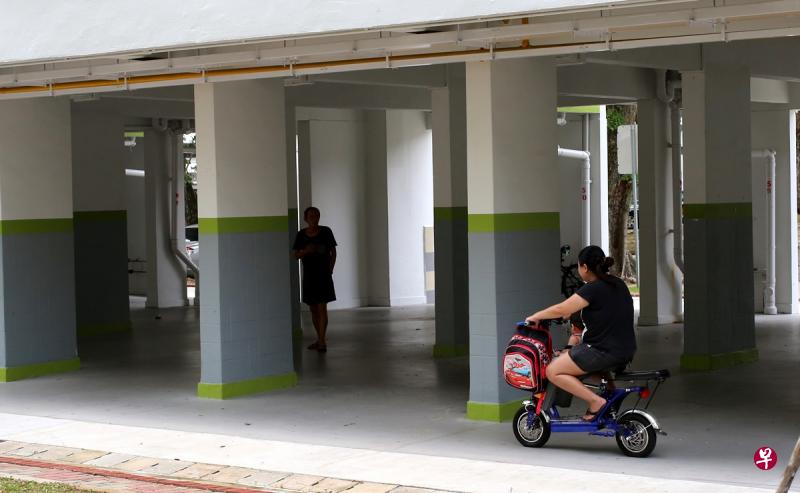 从明年7月1日起,所有个人代步工具(PMD)都须符合UL2272防火标准。(梁麒麟摄)) 从明年7月1日起,所有个人代步工具(PMD)都须符合UL2272防火标准。(梁麒麟摄))