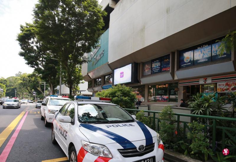 乌节路豪杰大厦不时发生斗殴事件，惊动警方到场处理，治安问题引起关注。（档案照片）