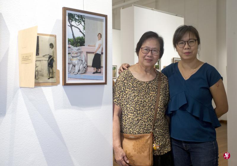 时隔54年，72岁的黄瑞燕（左）跟随摄影师黄惠燕到虎豹别墅重拍年轻时的照片，心情五味杂陈。（特约林琬清摄）