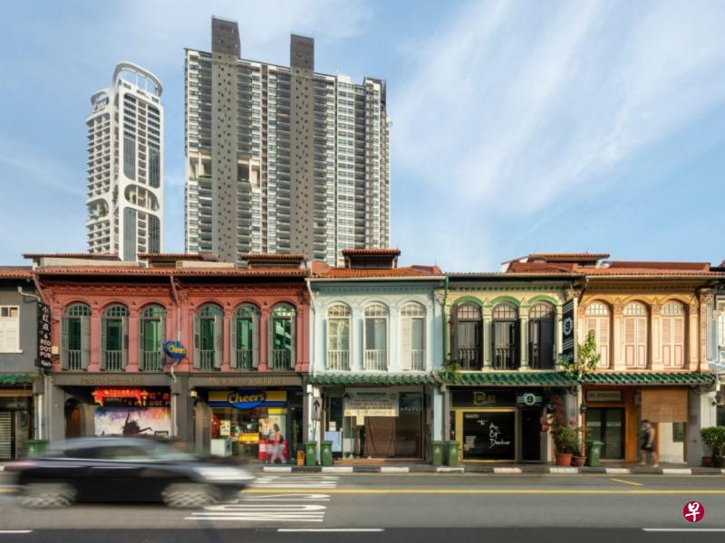 甘榜峇鲁路的六间店屋,以总楼面面积来计算,参考售价为每平方英尺2250元。(仲量联行提供) 甘榜峇鲁路的六间店屋,以总楼面面积来计算,参考售价为每平方英尺2250元。(仲量联行提供)