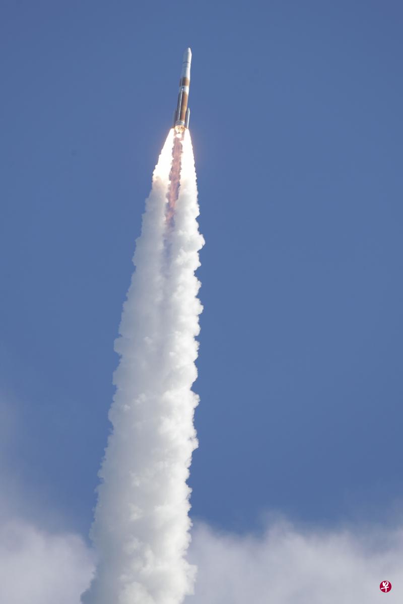 8月22日,“德尔塔4”火箭携带美国空军的“GPS III SV02”卫星,从佛州卡纳维拉尔角空军基地升空。(美联社) 8月22日,“德尔塔4”火箭携带美国空军的“GPS III SV02”卫星,从佛州卡纳维拉尔角空军基地升空。(美联社)