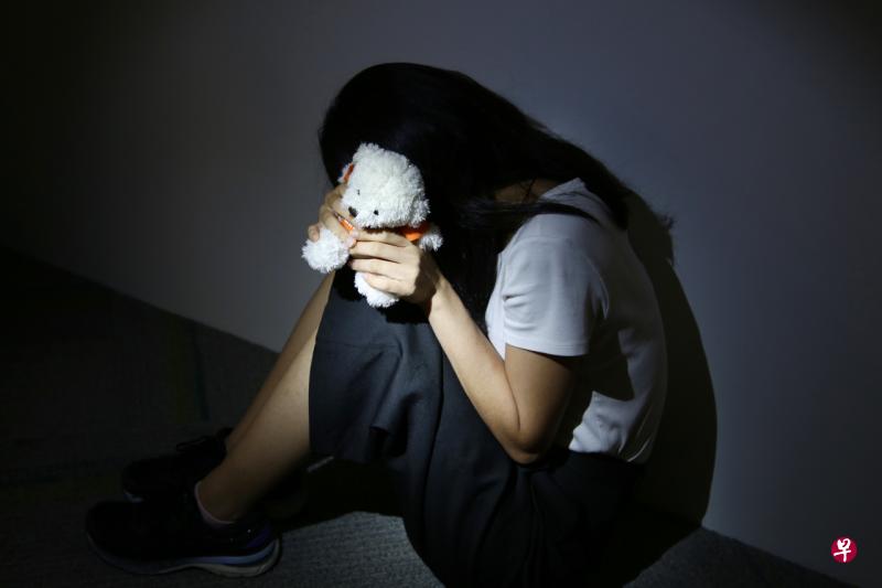 一名30岁男子涉嫌非礼一名未成年少女。(示意照片) 一名30岁男子涉嫌非礼一名未成年少女。(示意照片)