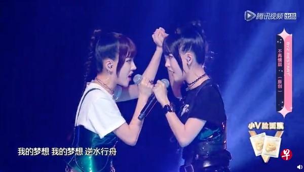 BY2(左图)今晚将与《明3》星推官孟美岐(右图)合唱。(互联网) BY2(左图)今晚将与《明3》星推官孟美岐(右图)合唱。(互联网)