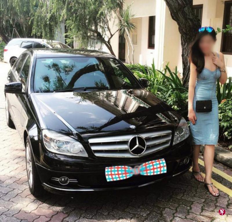 网民指女司机曾在Instagram上载与马赛地的合照,称是为自己购买的29岁生日礼物。(互联网) 网民指女司机曾在Instagram上载与马赛地的合照,称是为自己购买的29岁生日礼物。(互联网)