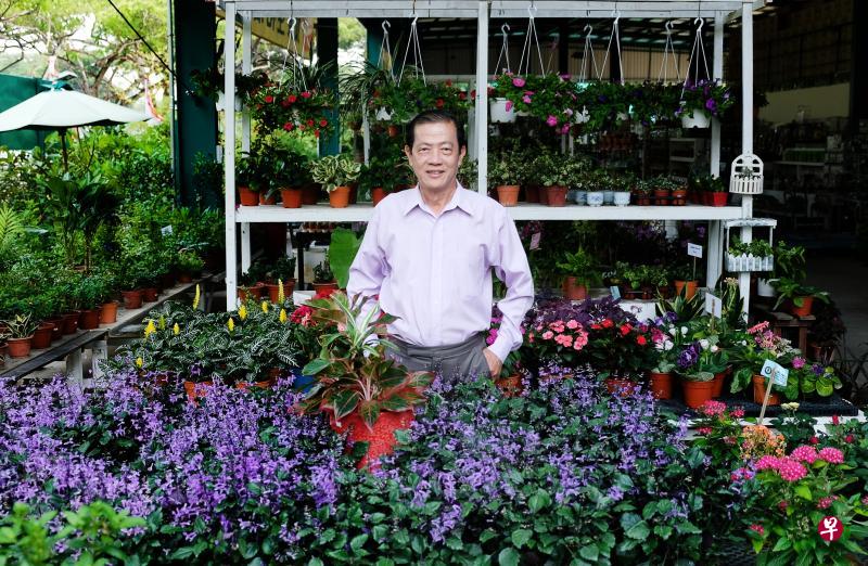 加东生花店公司执行董事刘禧旦:花店因政府征用土地而两度搬迁,上一次于2016年的搬迁行动,是我加入公司以来最艰难的时刻。(曽坤顺摄) 加东生花店公司执行董事刘禧旦:花店因政府征用土地而两度搬迁,上一次于2016年的搬迁行动,是我加入公司以来最艰难的时刻。(曽坤顺摄)