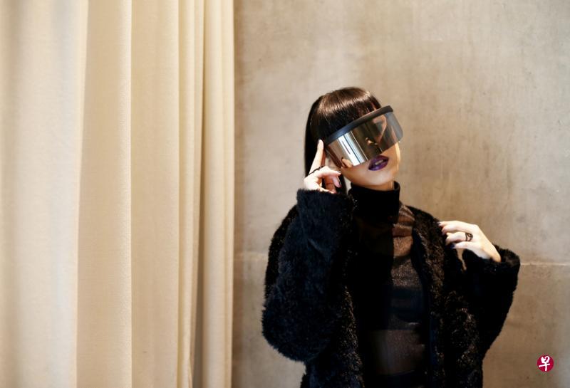 楚晴欣赏向洋在音乐上敢于冒险的精神。(陈渊庄摄) 楚晴欣赏向洋在音乐上敢于冒险的精神。(陈渊庄摄)