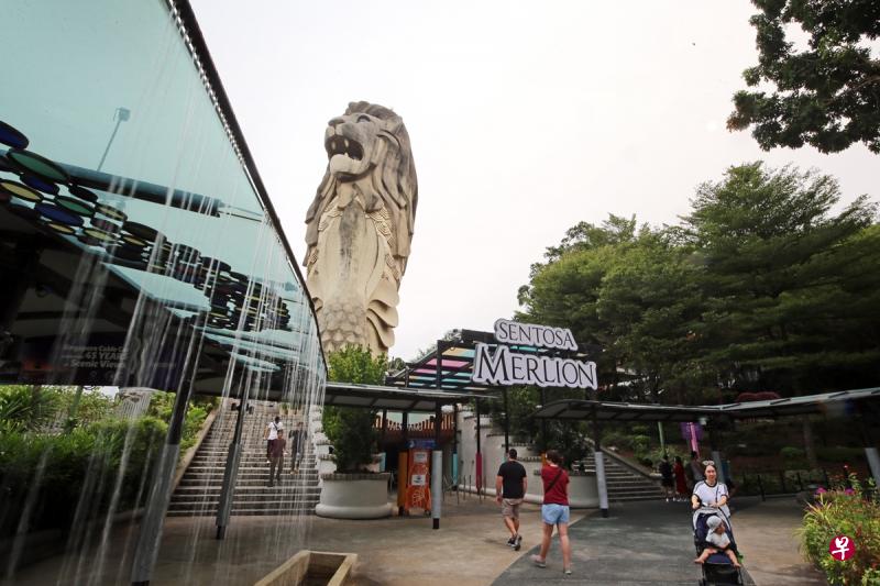 配合圣淘沙重新发展的计划,鱼尾狮塔将在下个月拆除。(严宣融摄) 配合圣淘沙重新发展的计划,鱼尾狮塔将在下个月拆除。(严宣融摄)