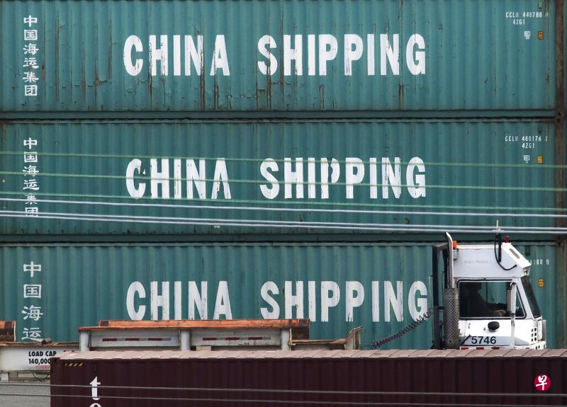 在洛杉矶港口的中国海运集装箱。(法新社档案照) 在洛杉矶港口的中国海运集装箱。(法新社档案照)