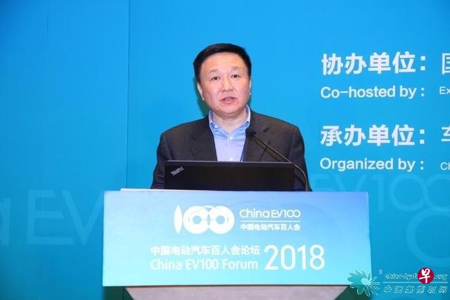五龙电动车集团董事局主席曹忠。(互联网) 五龙电动车集团董事局主席曹忠。(互联网)