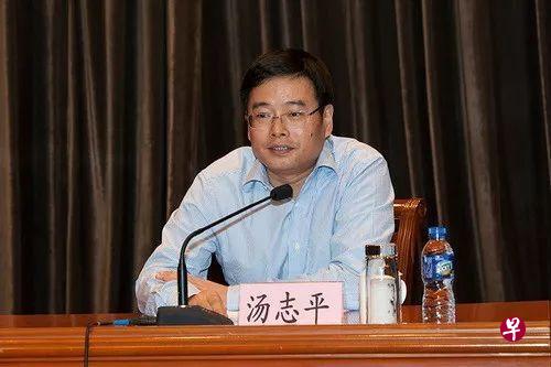 60后的技术型官员汤志平从上海市政府秘书长,升任副市长。(互联网) 60后的技术型官员汤志平从上海市政府秘书长,升任副市长。(互联网)