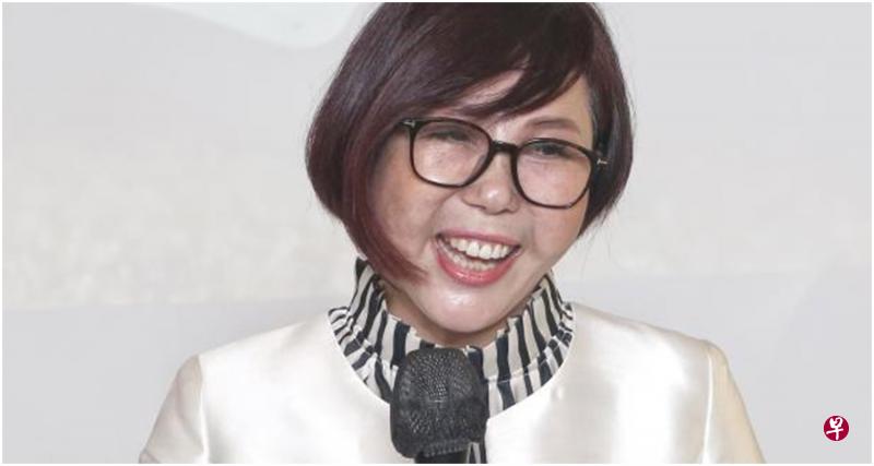 惨遭毁容却不向命运低头,袁园多年来咬紧牙关的坚持,不仅让她找回美貌,也一手创立了美容集团。(陈福洲摄) 惨遭毁容却不向命运低头,袁园多年来咬紧牙关的坚持,不仅让她找回美貌,也一手创立了美容集团。(陈福洲摄)