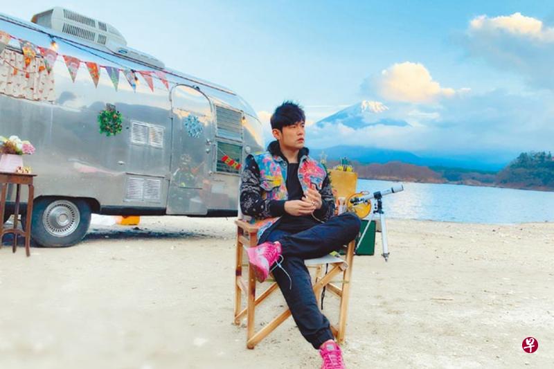 周杰伦主持的新节目《周游记》将在2020年首季播出。(互联网) 周杰伦主持的新节目《周游记》将在2020年首季播出。(互联网)