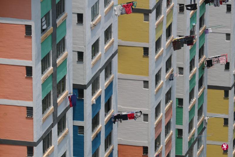 建屋局从2016年至今年5月间,收到约2600份因子女没有供养而提出的租赁组屋申请。其中,约560份申请获批。(档案照) 建屋局从2016年至今年5月间,收到约2600份因子女没有供养而提出的租赁组屋申请。其中,约560份申请获批。(档案照)