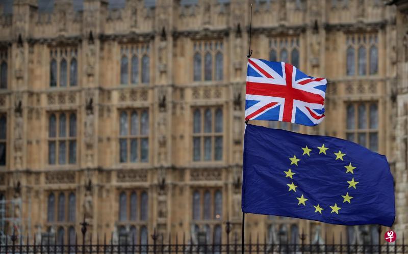 由于德国总理默克尔提出的要求,使到英国要有协议脱欧变成不可能了。(法新社) 由于德国总理默克尔提出的要求,使到英国要有协议脱欧变成不可能了。(法新社)