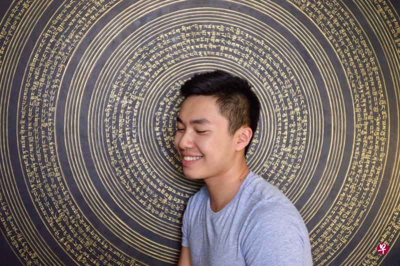 23岁的游主业出生于新加坡,成长于台湾。他把两地盘旋的经历和感悟融汇在艺术作品里,梦想能找到回家之路。(受访者提供) 23岁的游主业出生于新加坡,成长于台湾。他把两地盘旋的经历和感悟融汇在艺术作品里,梦想能找到回家之路。(受访者提供)