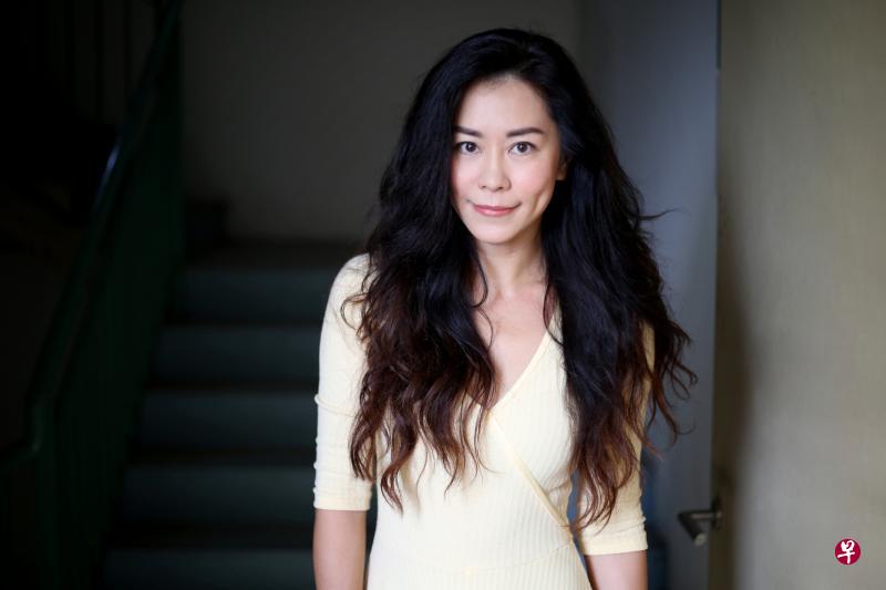 谢韵仪挑战新剧,演变态帮凶。 谢韵仪挑战新剧,演变态帮凶。