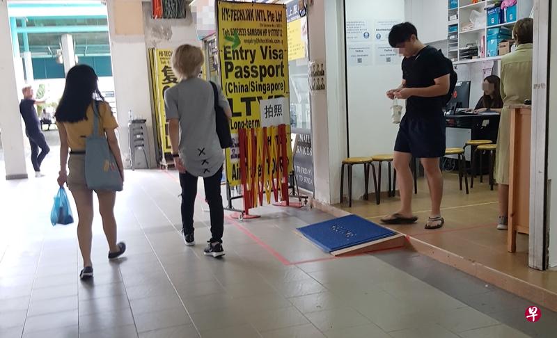 公众申诉劳明达一家影印店打印一张黑白文件就要2元。(曾宪隆摄) 公众申诉劳明达一家影印店打印一张黑白文件就要2元。(曾宪隆摄)