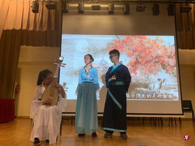 学生选题别出心裁,通过研究及分析,最后以生动的方式呈现论文。(主办方提供) 学生选题别出心裁,通过研究及分析,最后以生动的方式呈现论文。(主办方提供)