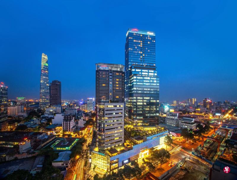 吉宝企业旗下公司推出的吉宝越南基金,已筹得4亿美元资金,包括获得环球机构投资者的合作投资承诺。图为在胡志明市的一个标志性混合用途发展项目——西贡中心。(档案照片) 吉宝企业旗下公司推出的吉宝越南基金,已筹得4亿美元资金,包括获得环球机构投资者的合作投资承诺。图为在胡志明市的一个标志性混合用途发展项目——西贡中心。(档案照片)