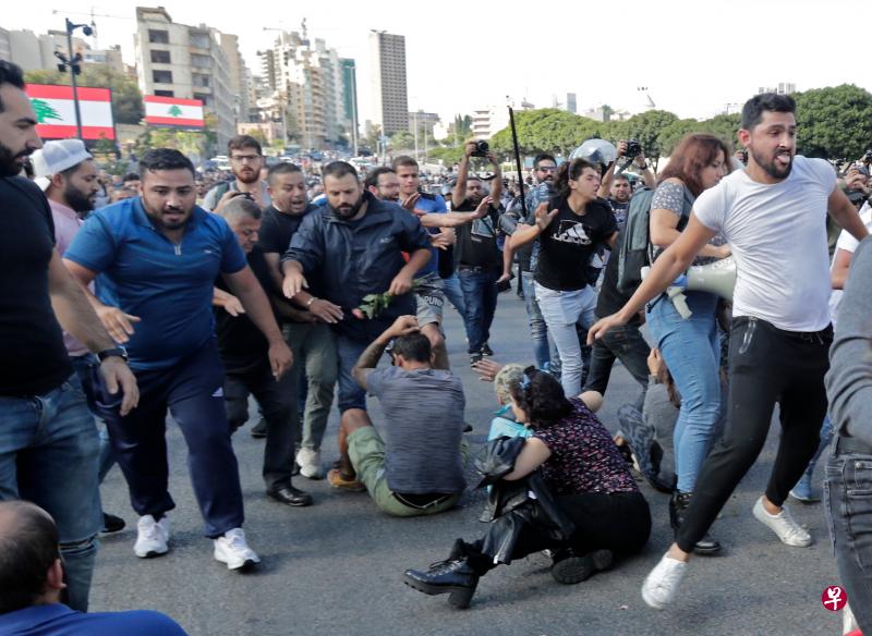 黎巴嫩的示威活动没有平息的迹象。(法新社) 黎巴嫩的示威活动没有平息的迹象。(法新社)