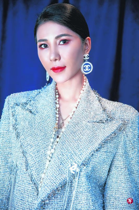 获颁潜质品牌奖,Hair+Lab创办人张蔓感到无比欣慰。 获颁潜质品牌奖,Hair+Lab创办人张蔓感到无比欣慰。