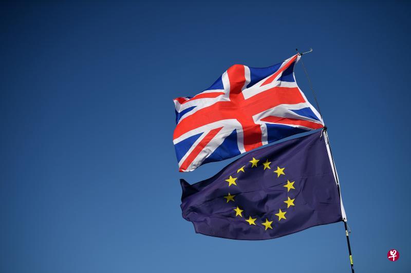 英国首相约翰逊发言人说,政府必须继续为脱欧所有可能性做准备,包括英国在1月31日没有达成协议离开欧盟的可能。(法新社) 英国首相约翰逊发言人说,政府必须继续为脱欧所有可能性做准备,包括英国在1月31日没有达成协议离开欧盟的可能。(法新社)