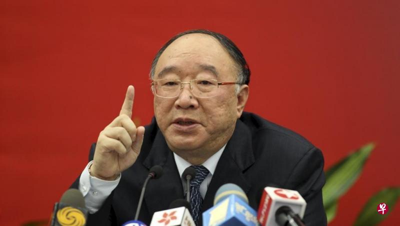 黄奇帆:进口大国会支撑人民币走向天下,成为强势货币,这个还是很有意义的。(互联网) 黄奇帆:进口大国会支撑人民币走向天下,成为强势货币,这个还是很有意义的。(互联网)