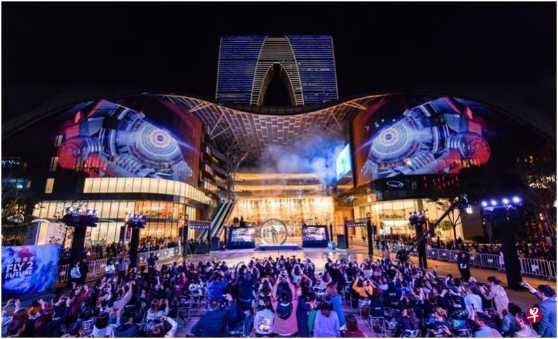 苏州中心商场开业两周年,累计迎客1.2亿人次。(苏州中心商场提供) 苏州中心商场开业两周年,累计迎客1.2亿人次。(苏州中心商场提供)